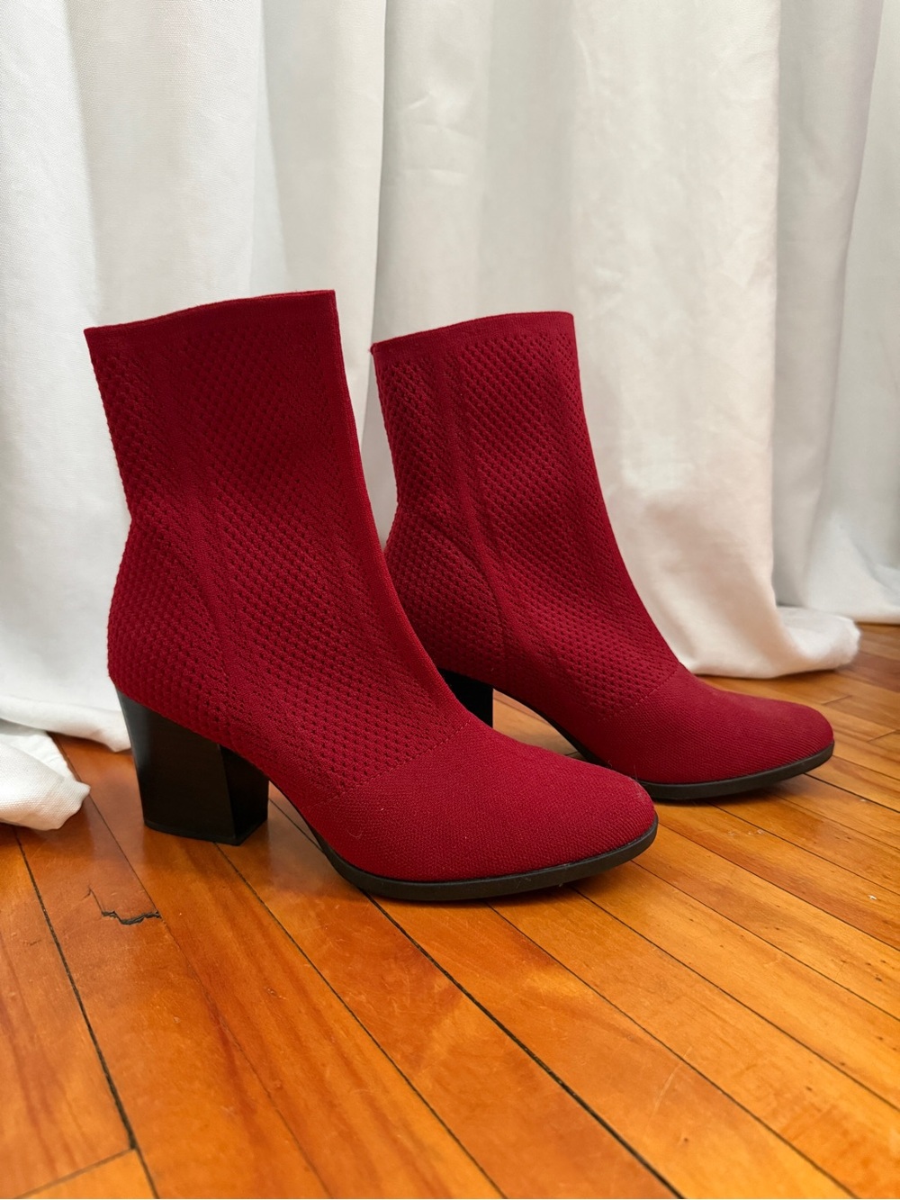 Women’s Red Knit Block Heel Ankle Boots - Picture 7 of 8